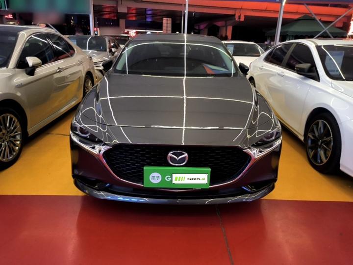 3 Axela 2022 2.0L AT photo 2