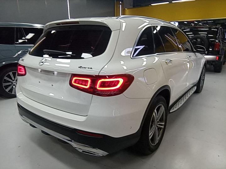 GLC 2020 Facelift GLC 260 L 4MATIC Luxury photo 4