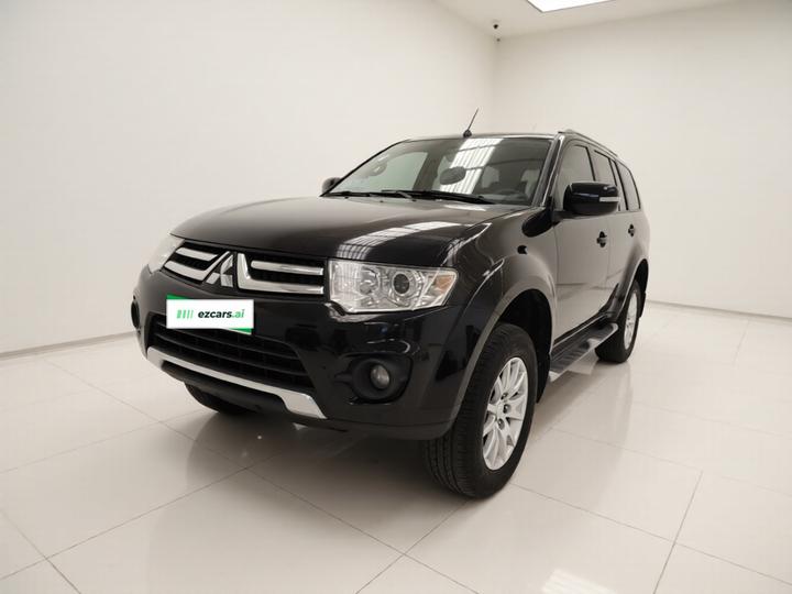 Pajero 2013 3.0L AT RWD Luxury