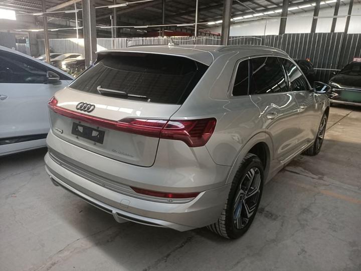 e-tron 2021 50 quattro photo 4