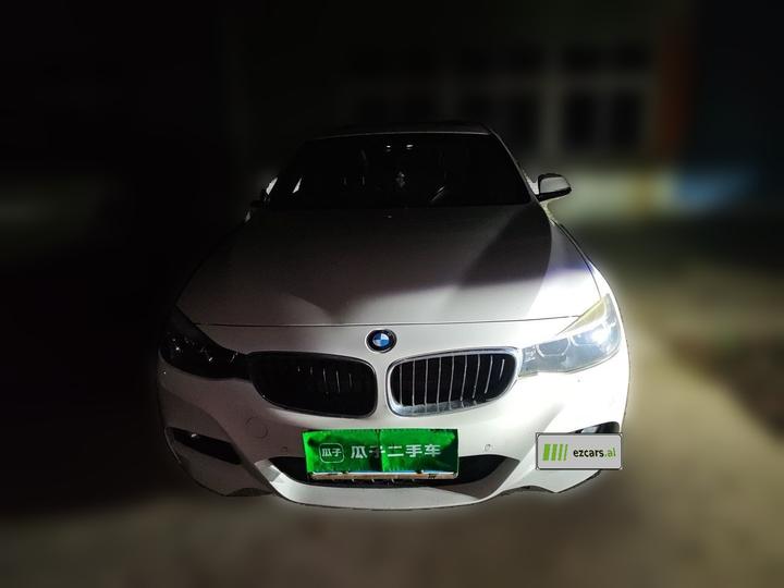 3 SeriesGT 2018 320i Luxury Design Package photo 2