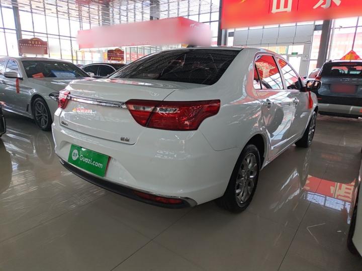 Vision 2018 1.5L AT photo 4