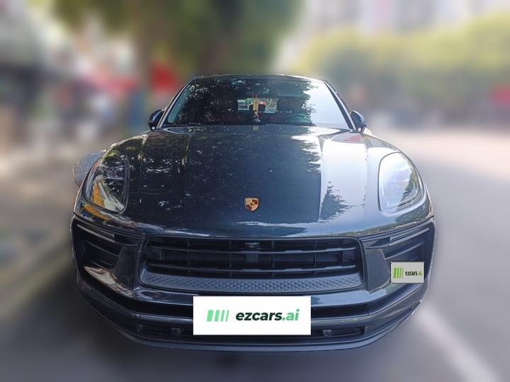 2023 Macan 2.0T photo 2