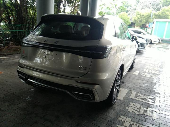 HS5 2023 2.0T AWD Pro photo 4