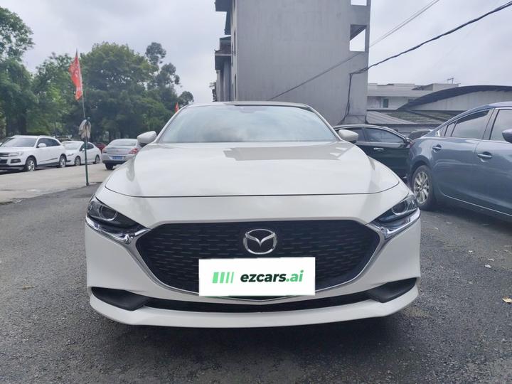 3 Axela 2023 2.0L AT photo 2