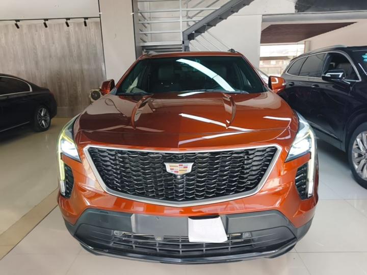 XT4 2018 28T AWD Platinum Sport photo 2