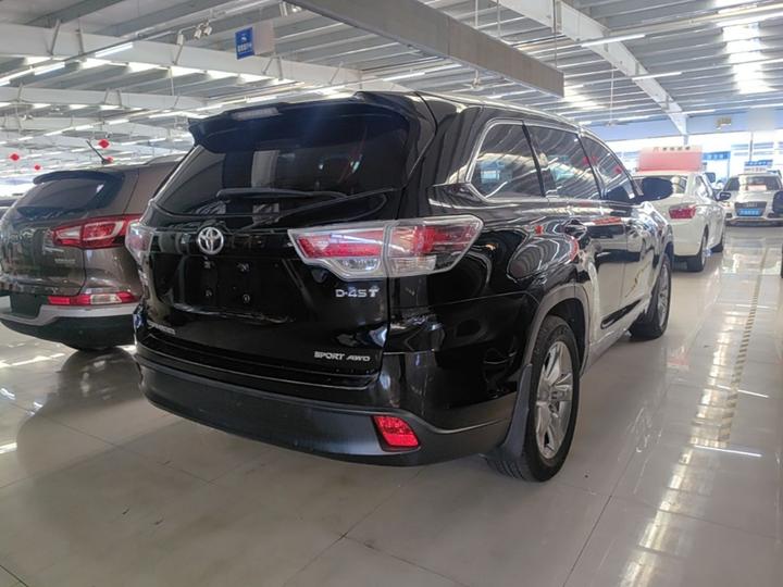Highlander 2015 2.0T AWD Luxury 7-Seater photo 4