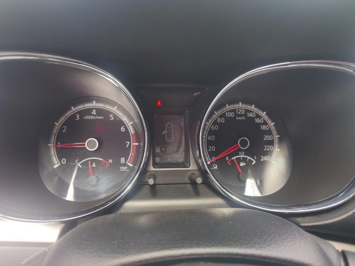 T70 2015 2.0L CVT photo 4