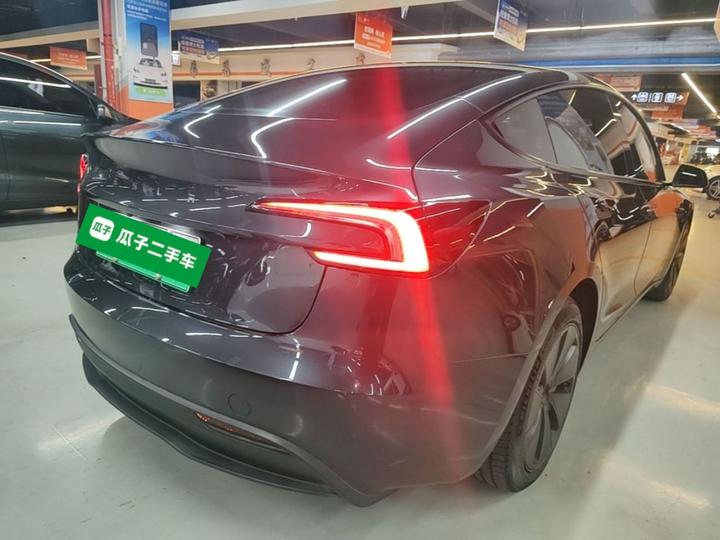 Model 3 2023 Long Range AWD photo 4