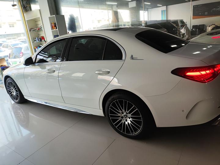 C-Class 2023 C 260 L Sport photo 3