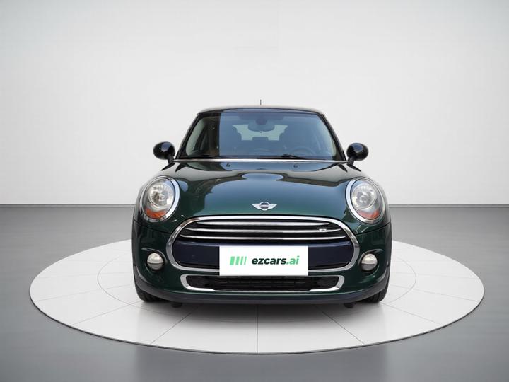 2016 1.5T COOPER 5-Door photo 2