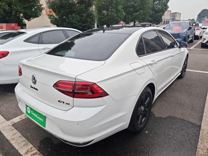 Lamando 2019 230TSI DSG China V photo 6