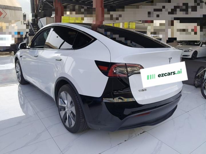 Model Y 2022 Facelift RWD photo 4