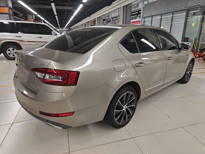 Octavia 2018 TSI280 DSG Luxury photo 4