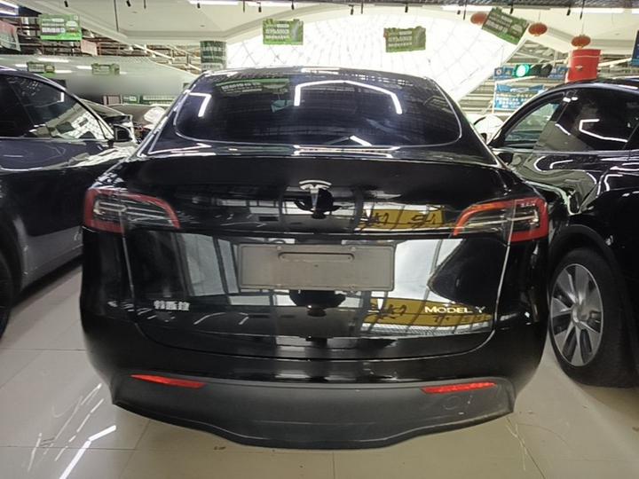 Model Y 2022 RWD photo 3