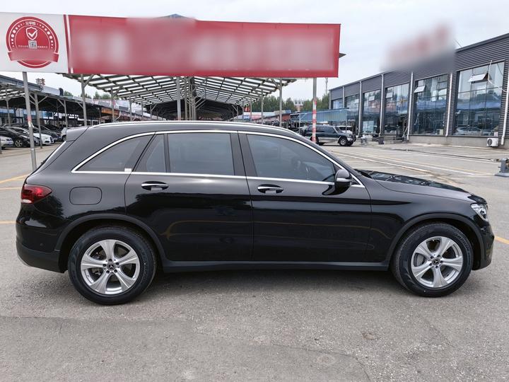 GLC 2020 Facelift GLC 260 L 4MATIC Dynamic photo 4
