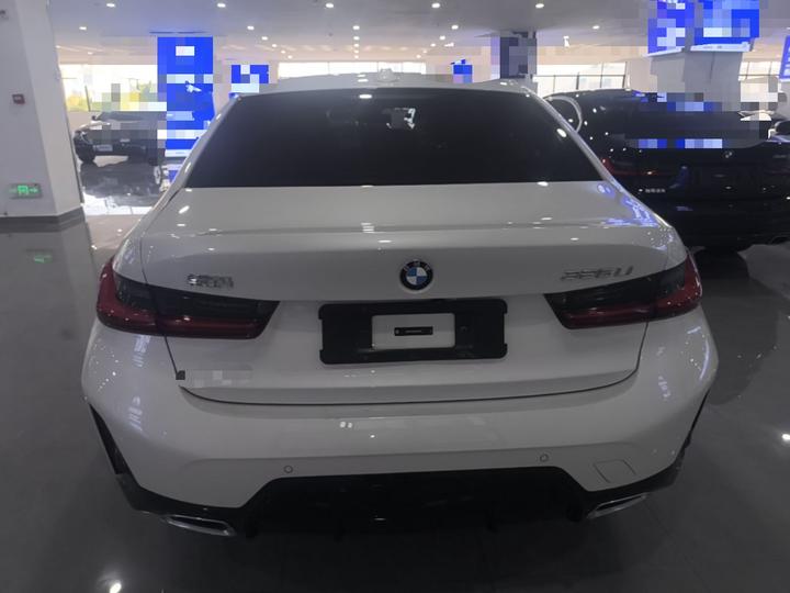 3 Series 2026 325Li M Sport Package photo 5
