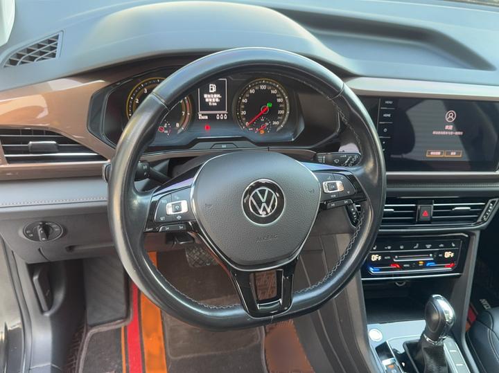 Tharu 2021 280TSI RWD Luxury PLUS photo 7