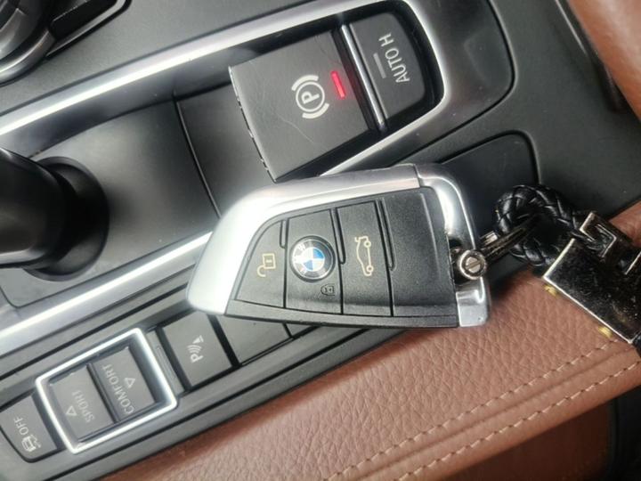 X6 2015 xDrive28i photo 8