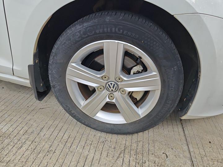Golf 2015 1.4TSI AT Comfort photo 8
