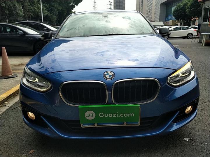 1 Series 2017 118i Sport photo 2