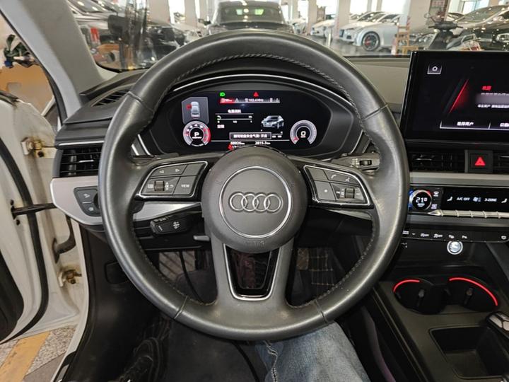 A4L 2020 40 TFSI Luxury Dynamic photo 2