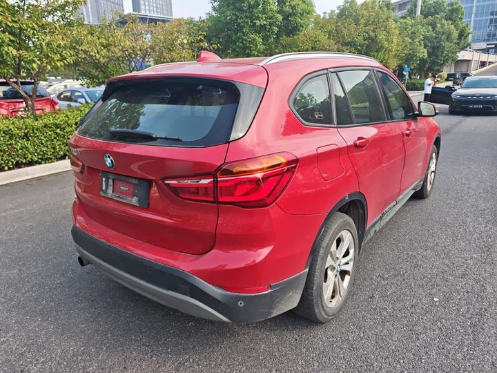 X1 2016 sDrive18Li Exclusive photo 4
