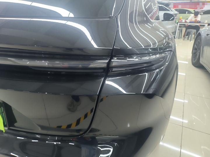 ET5T 2024 75kWh Touring photo 7