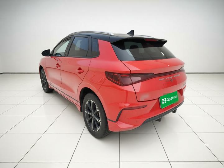 e2 2021 Premium photo 4