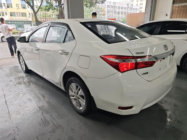 Corolla 2014 1.6L CVT GL-i photo 4
