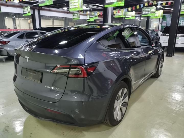 Model Y 2022 Facelift RWD photo 6