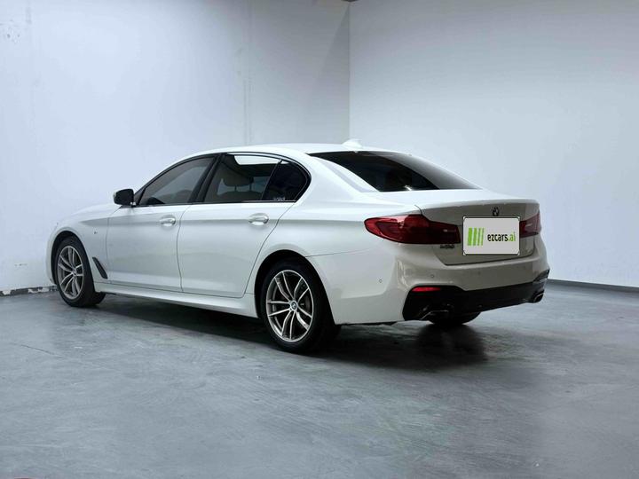 5 Series 2018 525Li M Sport Package photo 4
