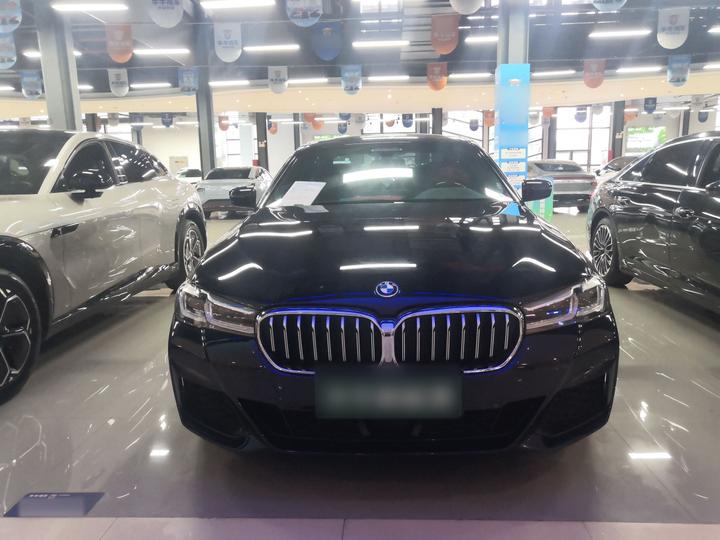 5 Series EV 2022 Facelift 535Le Pioneer M Sport Package photo 2