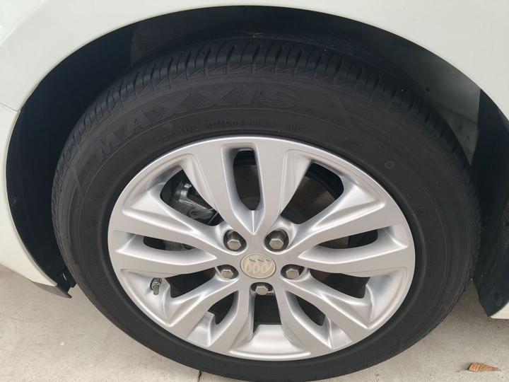Excelle 2021 Facelift Classic 1.5L AT Elite photo 2