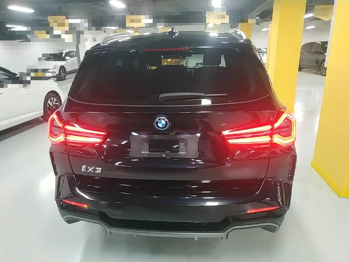 iX3 2022 Facelift Leading photo 3