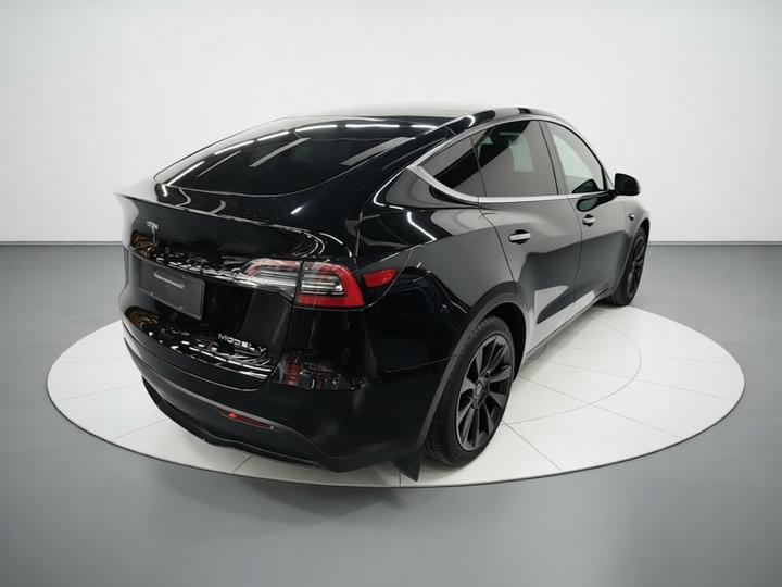 Model Y 2021 Standard Range RWD photo 4