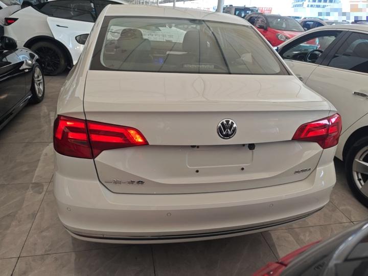Bora 2018 1.5L AT Comfort photo 5