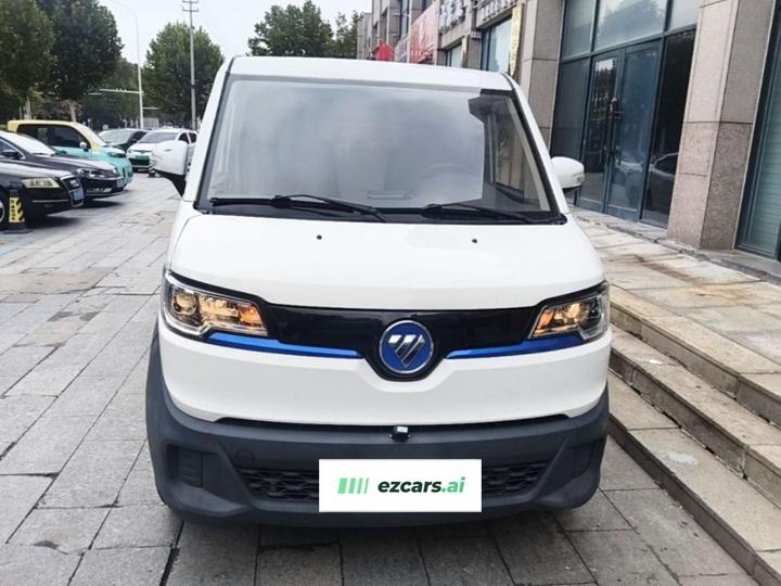 2024 Van 2-Seater 41.86kWh photo 2