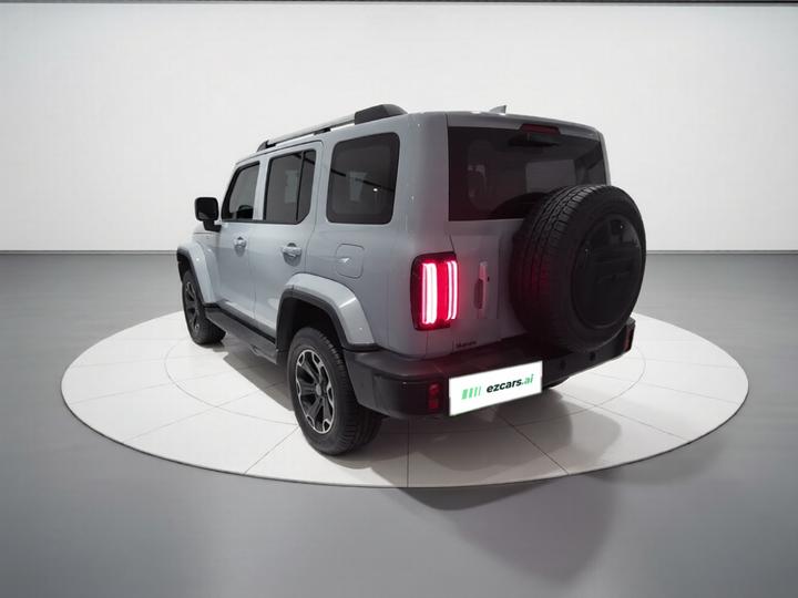 300 EV 2024 Hi4-T photo 4
