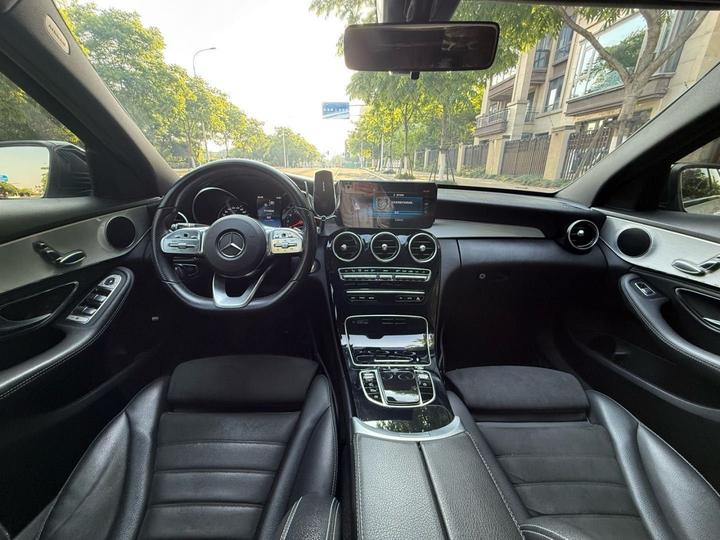 C-Class 2019 C 260 Sport photo 8