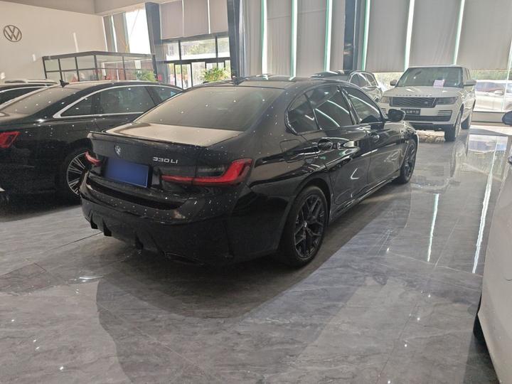 3 Series 2025 330Li 50 photo 5
