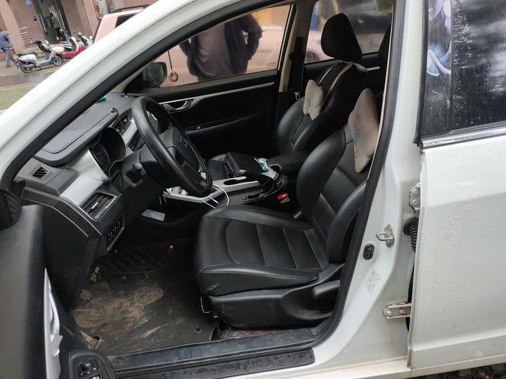 Vision 2019 Upgraded 1.5L MT Luxury China VI photo 7