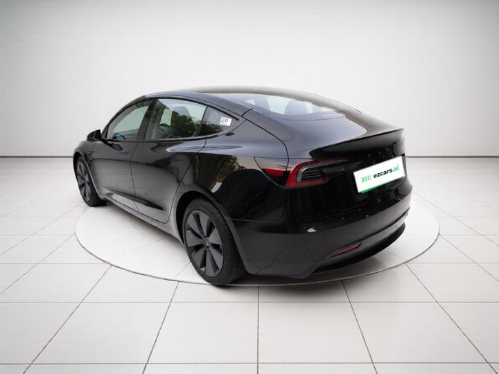 Model 3 2023 RWD photo 4