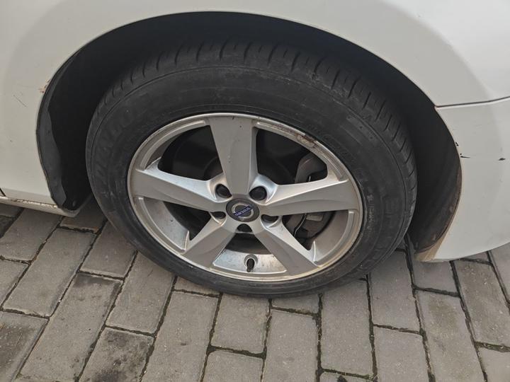 V40 2016 T3 photo 8