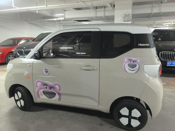 Hongguang MINIEV 2024 3rd Gen 215km Advanced photo 4