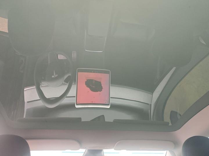 Model Y 2022 RWD photo 7