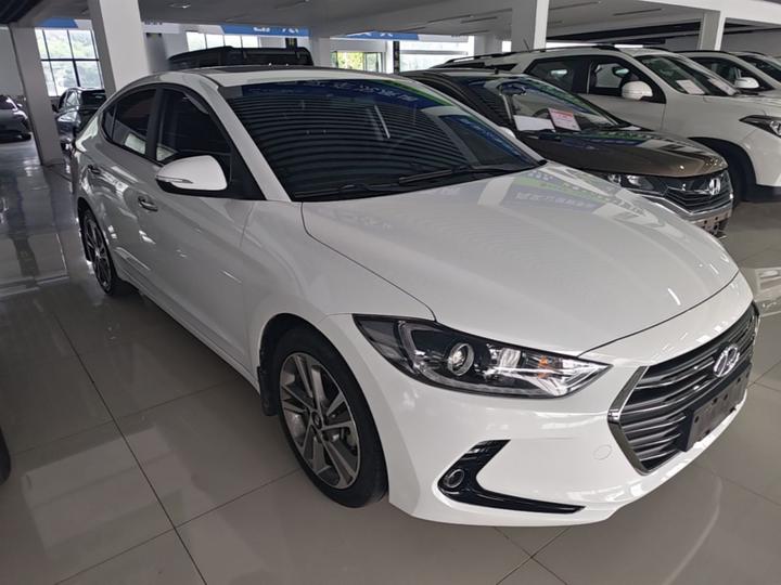 Elantra 2016 1.6L AT Smart Elite photo 3