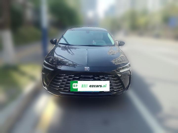Regal 2024 Facelift 25T photo 2