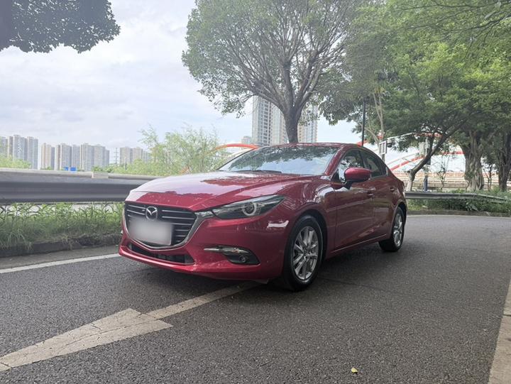 3 Axela 2017 Sedan 1.5L AT Luxury China V