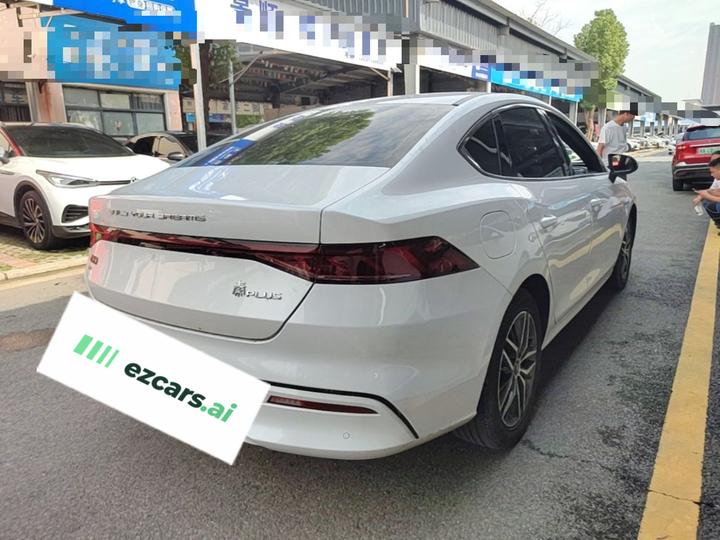 Qin PLUS 2021 EV 500KM Luxury photo 6